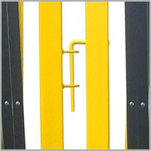 Load image into Gallery viewer, FlexPro 11 Ft. Metal Expandable Barricade